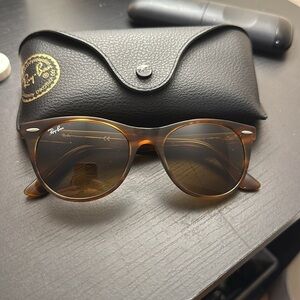 NWT Ray Bans - 954/33